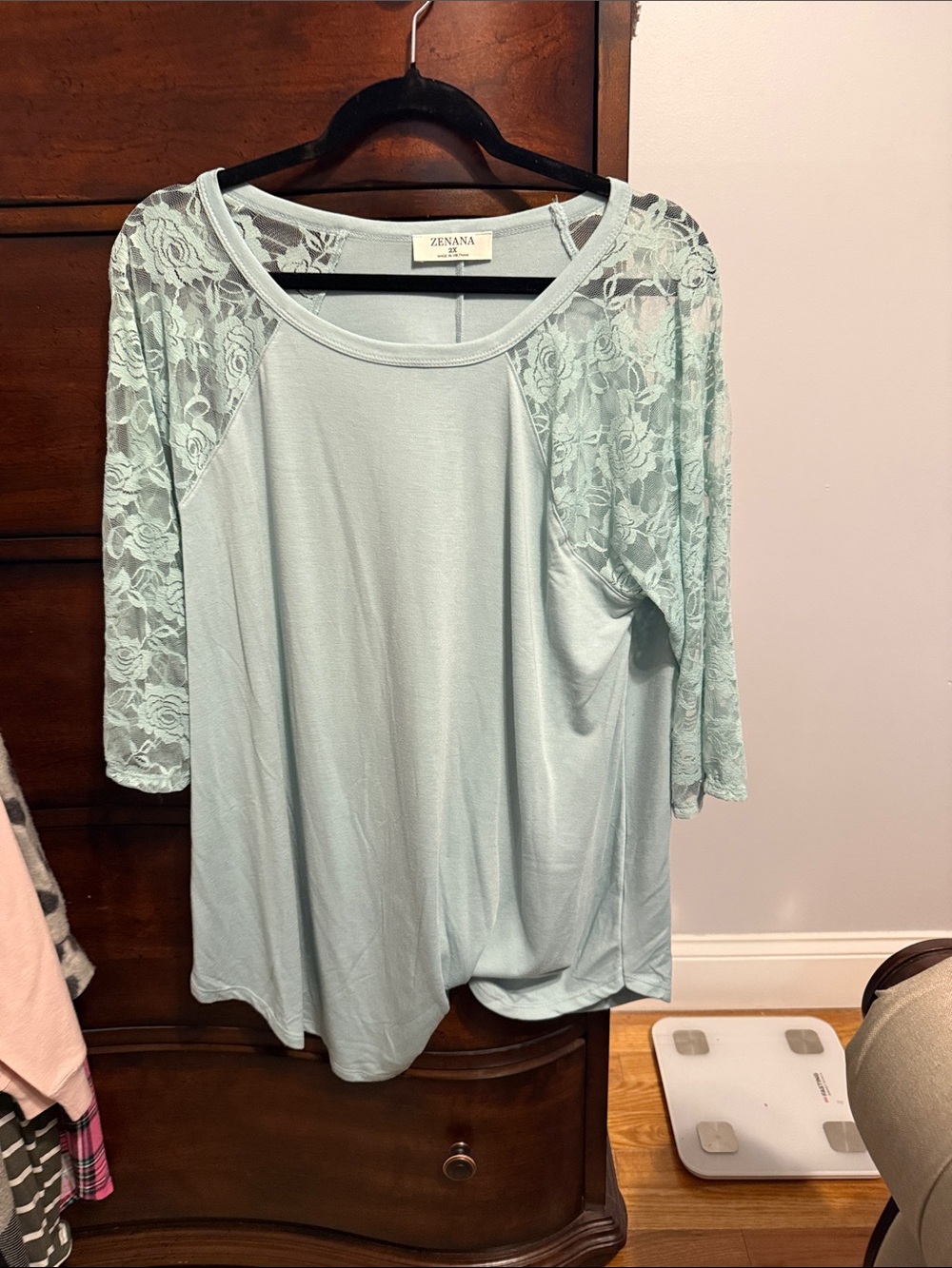 Zenana Outfitters Lace Raglan Sleeve Top - Light Mint